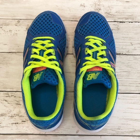 NEW BALANCE 750 V1 Women’s Running Sneakers Size 7 - Picture 10 of 13